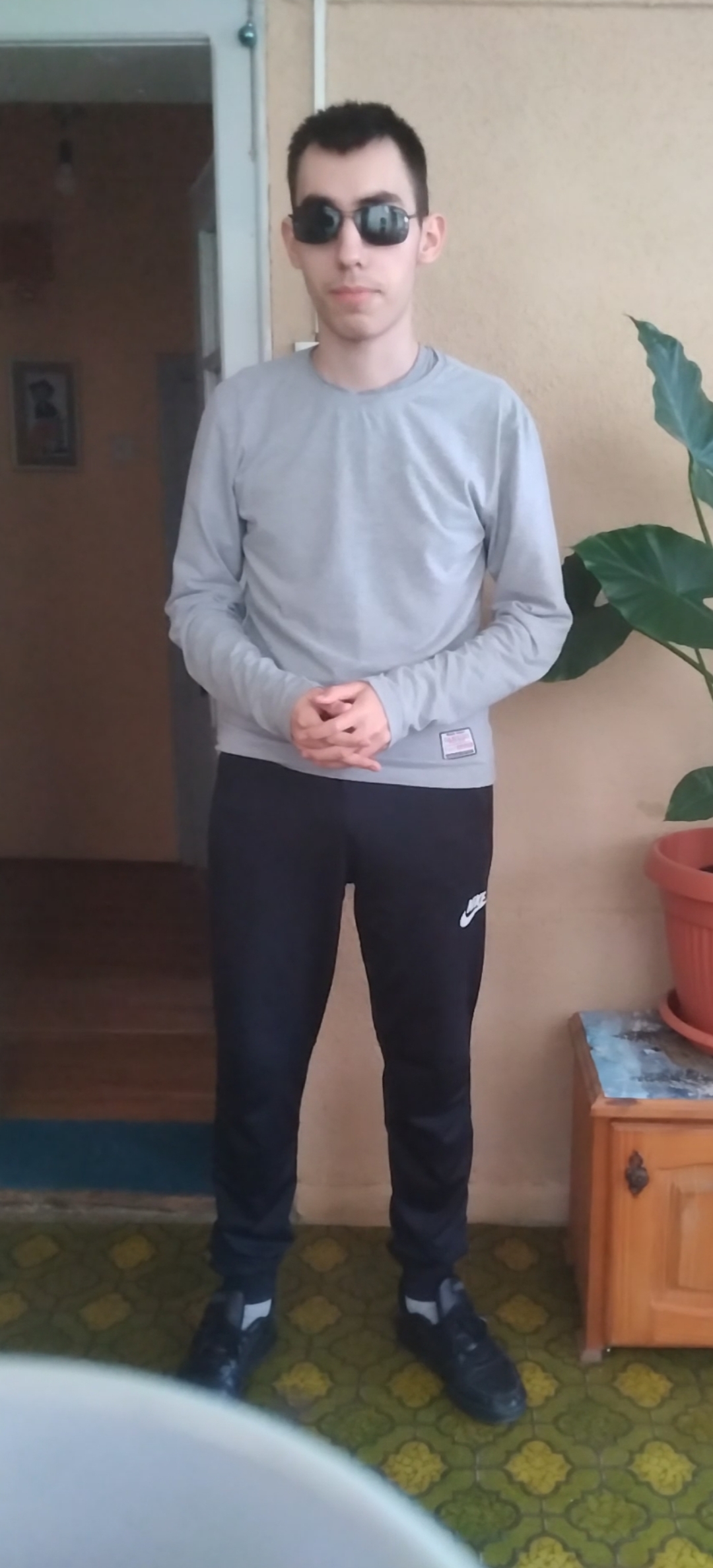 Slika sa naočarima
